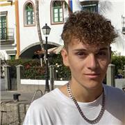 Studente di 4^ Liceo Scientifico+ aiuta ragazzi con difficoltà nelle materie scientifiche dalla 1^ media alla 3^ superiore